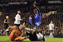 Bất phân thắng bại tại White Hart Lane 