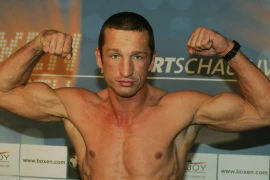 Võ sĩ người Đức, Stefan Raaff bị hạ sát