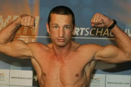 Võ sĩ người Đức, Stefan Raaff bị hạ sát