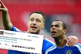Ashley Cole sẽ bị buộc tội "lăng mạ" FA?