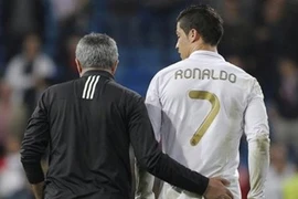 Bí mật kinh khủng ở phòng thay đồ Real Madrid 