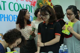 Dạy con tiếp cận hiện đại hay giữ gìn truyền thống?