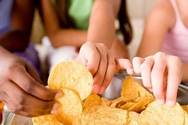 Khoai rán càng mỏng giòn, càng nguy hiểm