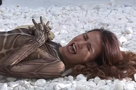 Điều gì khiến thí sinh "khóc thét" trong thử thách photoshoot ở tập 5?