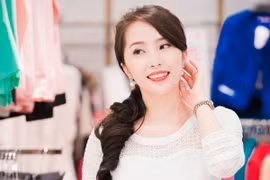 Quỳnh Nga rạng ngời “chạy sô” sự kiện trước đám cưới