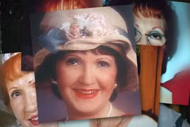 Bí mật động trời của cô dâu 76 tuổi