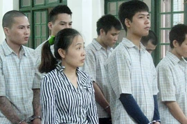 Lật mặt đám “bảo kê” ở chợ Long Biên 