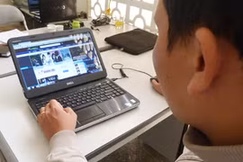 Phát tán phim “nóng” - chiêu kiếm bộn tiền