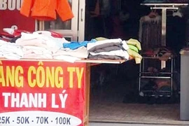 Nhập nhằng hàng “thanh lý”