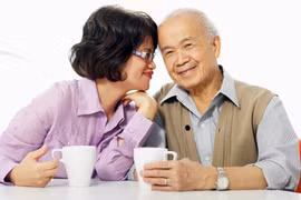 “Vợ già bằng ba lần giậu”