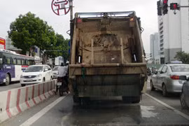 Xử lý dứt điểm xe chở rác gây ô nhiễm môi trường