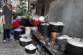 35,7 tỷ đồng làm “sạch” thức ăn đường phố