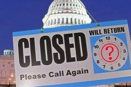 Vỡ nợ từ trò chơi chính trị