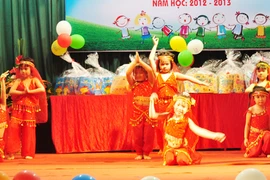 Cho trẻ mầm non học năng khiếu, nên chăng?