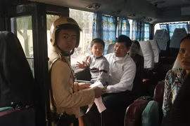 Mạnh tay xử lý xe khách, taxi vi phạm trong dịp Tết