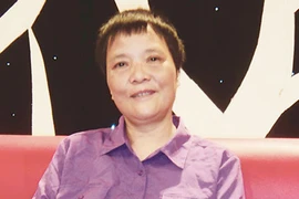 TSKH Đoàn Hương: Vô cảm là lớp cặn nổi trên bề mặt xã hội