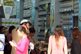 Không ai chịu trách nhiệm về quảng cáo sai sự thật (?!)