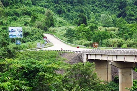 Đi trên đường 20 Quyết Thắng