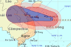 Bão số 11 giật cấp 16 đang áp sát các tỉnh miền Trung
