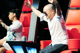 “Bỏng” vì ngồi “ghế nóng”