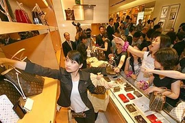 Chống hối lộ trá hình