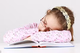 Trẻ ngủ sớm, tránh béo phì