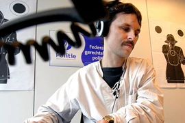 Thám tử khiếm thị nhận diện giọng nói, phá vụ án hiếp nữ sinh, giết người phi tang