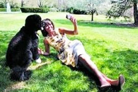 “Selfie” (tự chụp) được chọn làm “từ của năm”