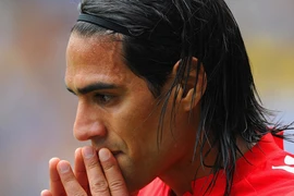 Đưa Falcao về Bernabeu
