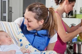 Khi trẻ chỉ yêu... người giúp việc