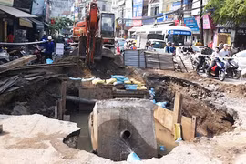 Vỡ đường ống, 4 phường mất nước sạch