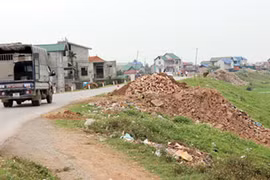 Kê khai đất khống, trưởng, phó thôn đi tù, đúng hay sai? 