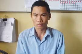 Khởi tố người cha tàn ác