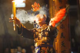 “Nghi lễ Chầu văn-Saenam Gut”