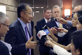 WB bắt tay cải cách