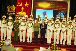 Tuyên dương gương thanh niên công an mưu trí, dũng cảm