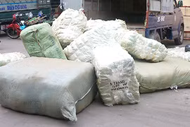 Liên tiếp phát hiện hàng nhập lậu 