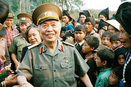 Trong tĩnh lặng cõi thu