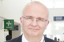 Bác sĩ “ký tên” trên gan bệnh nhân