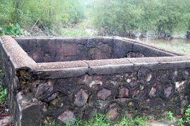 Bí ẩn giếng Chăm cổ có 5 cô tiên múa hát, hàng đêm kẽo kẹt tiếng múc nước