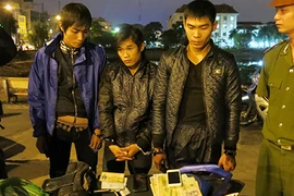 Rủ nhau đi cướp gặp ngay 141