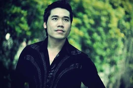 Người làm nhạc sĩ Nguyễn Ánh 9 khóc