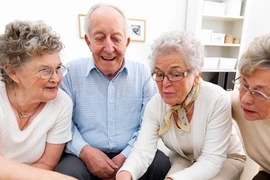 Áp lực “già hóa” dân số