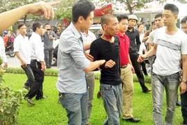 Đường tắt đến... bệnh viện tâm thần 