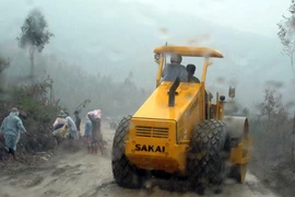 Làm gấp ngày đêm bằng lòng yêu kính 