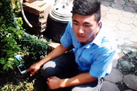 Cạy cốp xe trộm tài sản