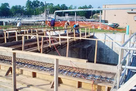 Nước thải công nghiệp vô tư xả ra môi trường