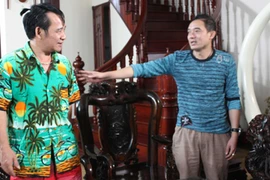 “Mèo nào cắn mỉu nào”