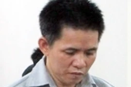 Đối tượng dùng máy cắt cỏ “chém” CSGT bị phạt 18 năm tù