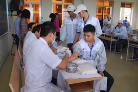 Ký quỹ 100 triệu đồng, 35 lao động sang Hàn Quốc làm việc